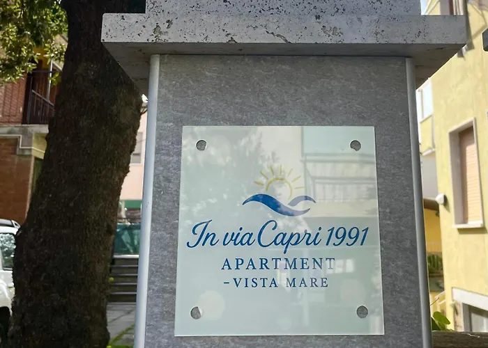 In Via Capri 1991 Apartment